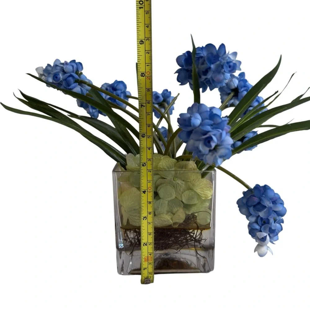 Target Home Decor silk hydrangea & blue flower square glass accent decor